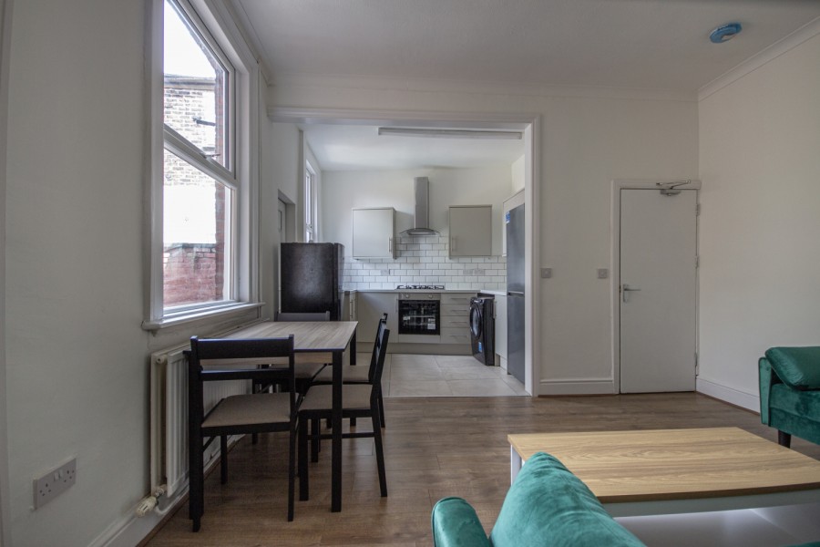 Images for Rm 4 Fairfield Road, Droylsden, Manchester, M43