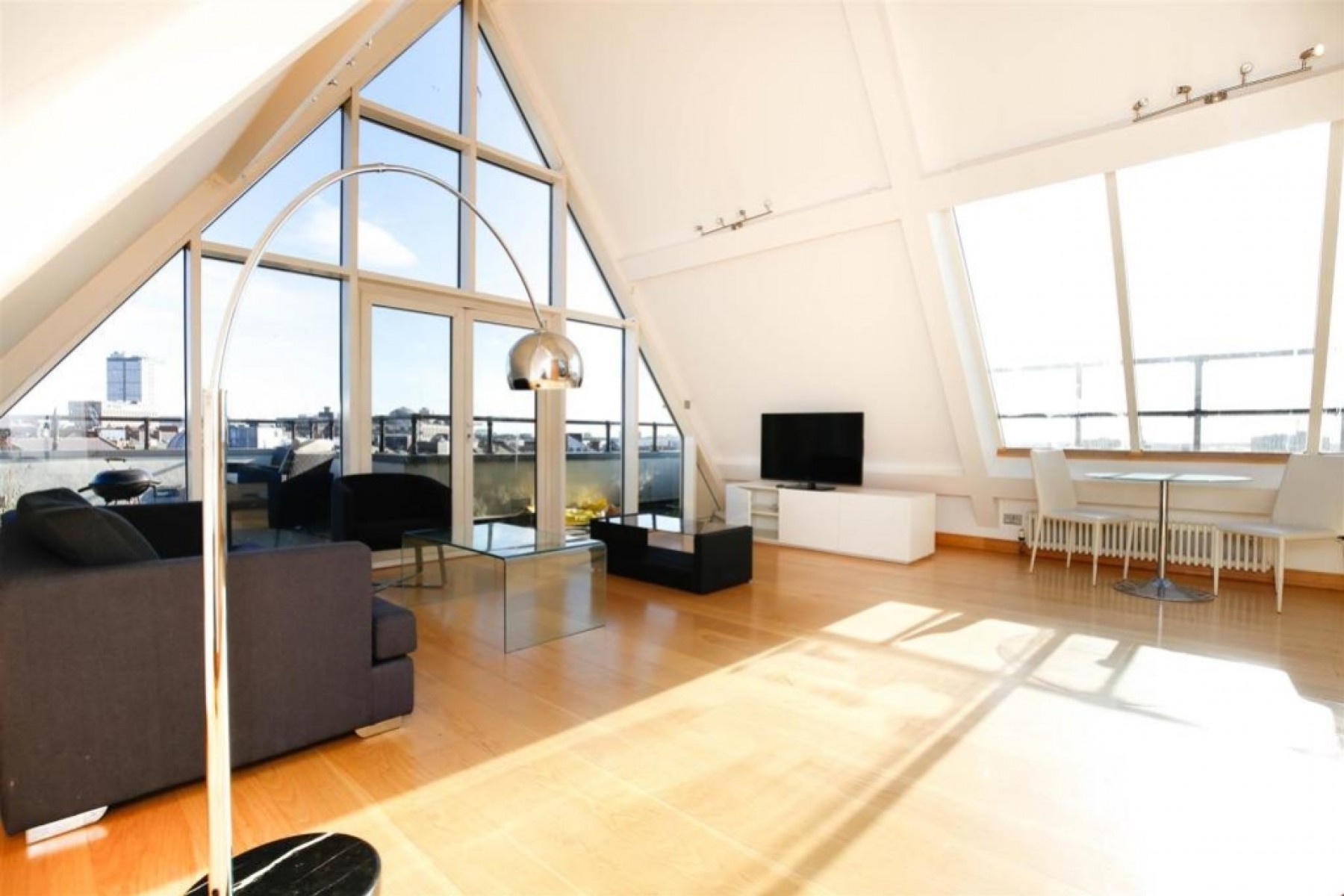 Images for Apartment 4c Murton House, 74 Grainger Street, Newcastle upon Tyne