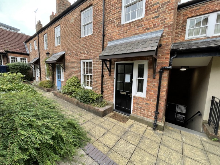 View Full Details for Tanners Court 9 Friars, Newcastle upon Tyne, Tyne and Wear, NE1