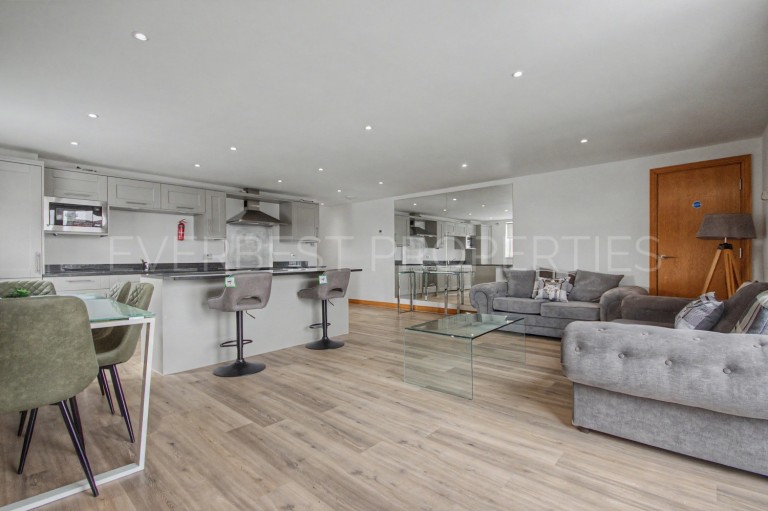 View Full Details for GB Murton House, Grainger Street, Newcastle Upon Tyne